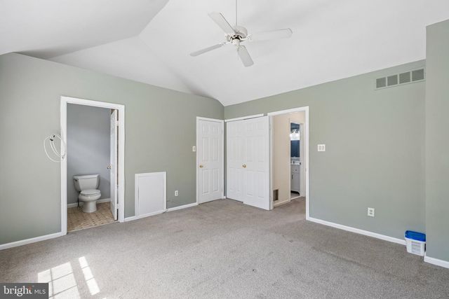 321 SAGE LN, Philadelphia, PA 19128