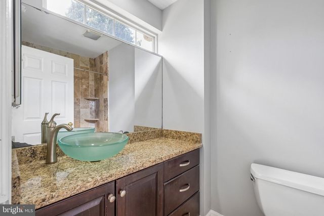 321 SAGE LN, Philadelphia, PA 19128