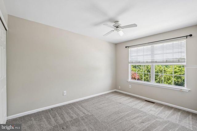 321 SAGE LN, Philadelphia, PA 19128