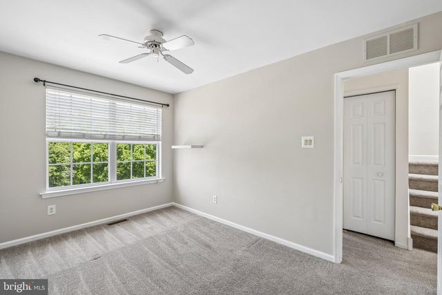 321 SAGE LN, Philadelphia, PA 19128