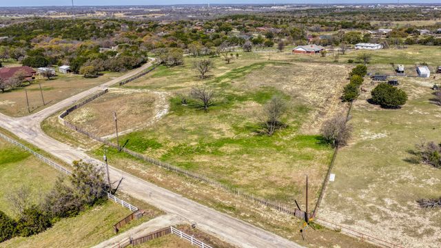 100 Stoneridge Trail, Weatherford, TX 76087