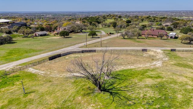 100 Stoneridge Trail, Weatherford, TX 76087