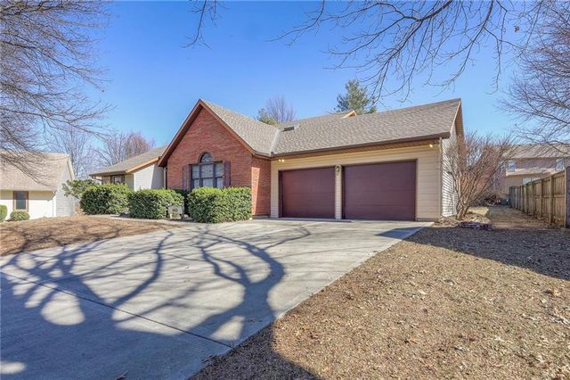 3413 N 154th Terrace Court, Basehor, KS 66007