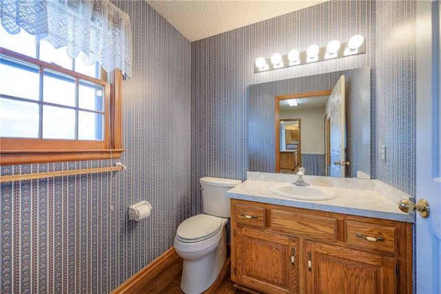 3413 N 154th Terrace Court, Basehor, KS 66007