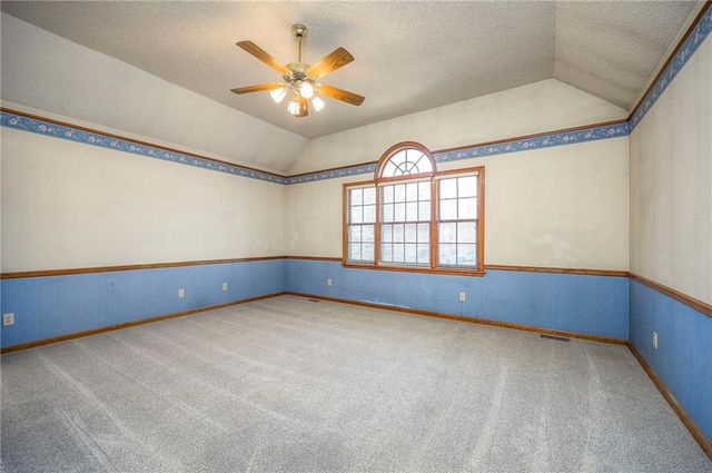 3413 N 154th Terrace Court, Basehor, KS 66007