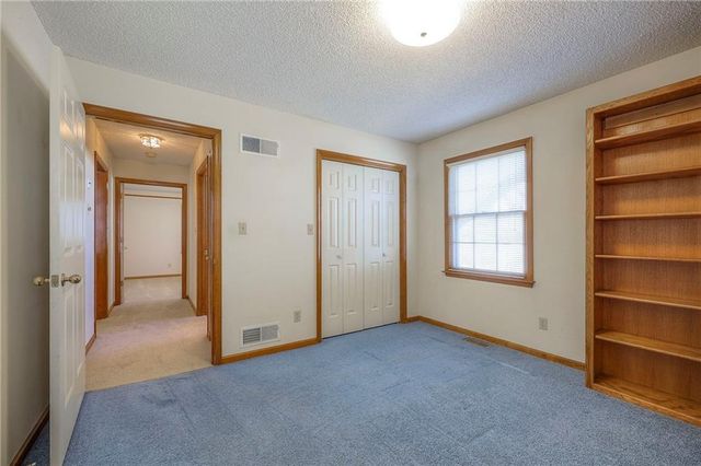 3413 N 154th Terrace Court, Basehor, KS 66007