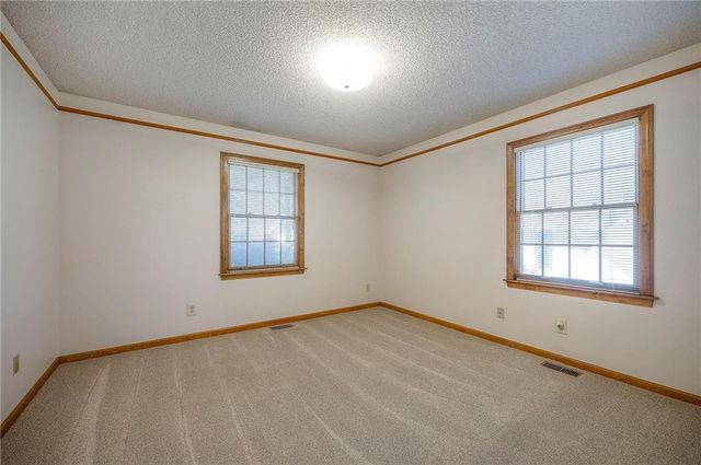 3413 N 154th Terrace Court, Basehor, KS 66007