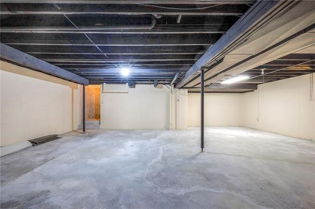 3413 N 154th Terrace Court, Basehor, KS 66007