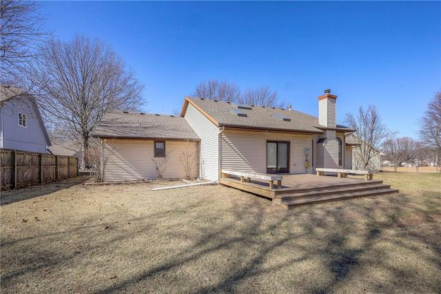 3413 N 154th Terrace Court, Basehor, KS 66007