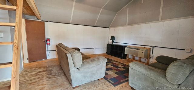 35853 S Cherokee Drive, Park Hill, OK 74451