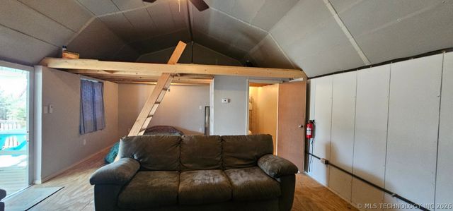 35853 S Cherokee Drive, Park Hill, OK 74451