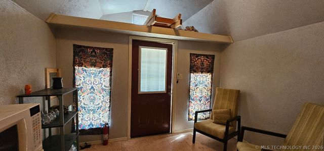 35853 S Cherokee Drive, Park Hill, OK 74451