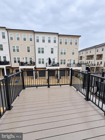 42635 DARALA DR, Ashburn, VA 20147