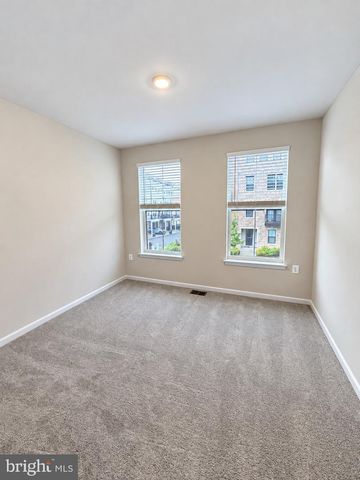 42635 DARALA DR, Ashburn, VA 20147