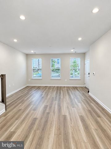 42635 DARALA DR, Ashburn, VA 20147
