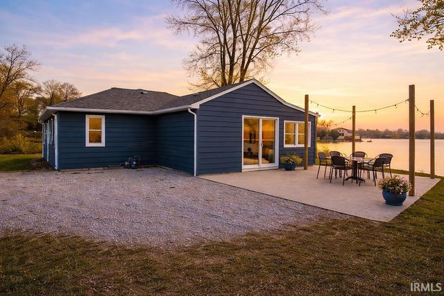 7715 N Spruce Lane, New Carlisle, IN 46552
