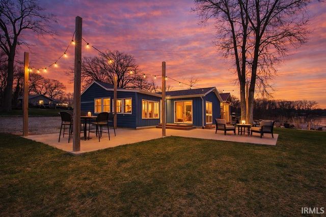7715 N Spruce Lane, New Carlisle, IN 46552