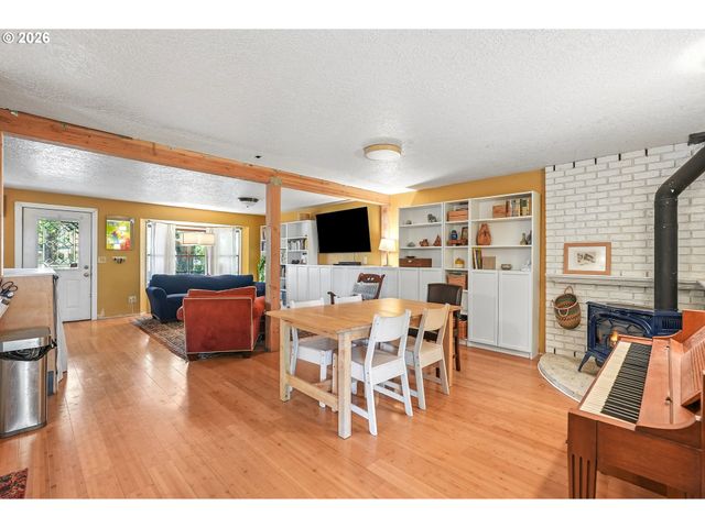 1790 6TH Ave, West Linn, OR 97068