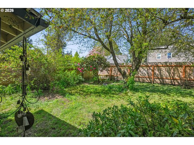 1790 6TH Ave, West Linn, OR 97068