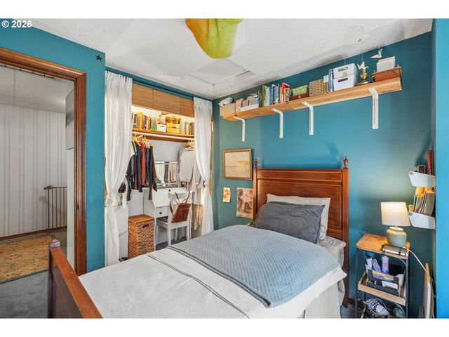 1790 6TH Ave, West Linn, OR 97068