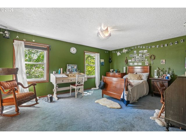 1790 6TH Ave, West Linn, OR 97068