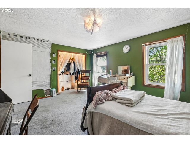 1790 6TH Ave, West Linn, OR 97068