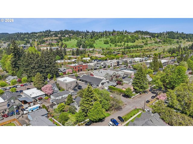 1790 6TH Ave, West Linn, OR 97068