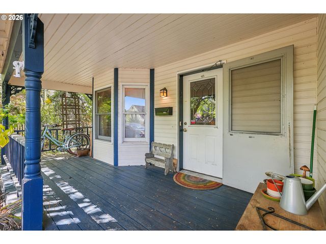1790 6TH Ave, West Linn, OR 97068