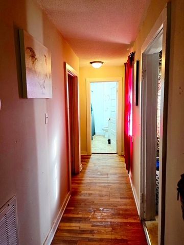 178 S West St, Decaturville, TN 38329