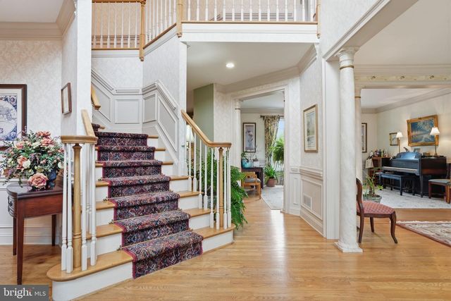 25 ALEXANDERS CT, Newtown, PA 18940