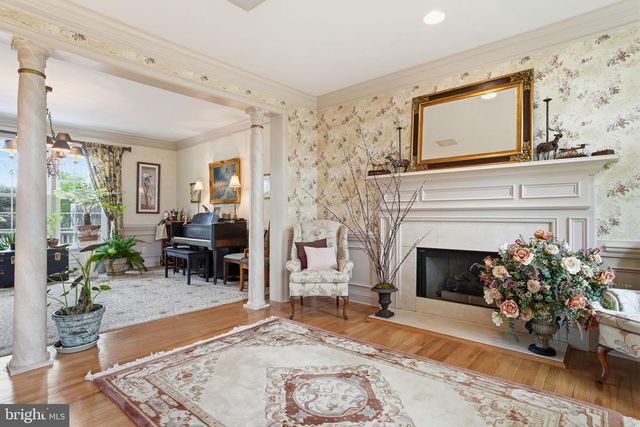 25 ALEXANDERS CT, Newtown, PA 18940