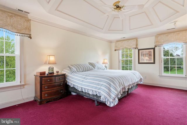 25 ALEXANDERS CT, Newtown, PA 18940
