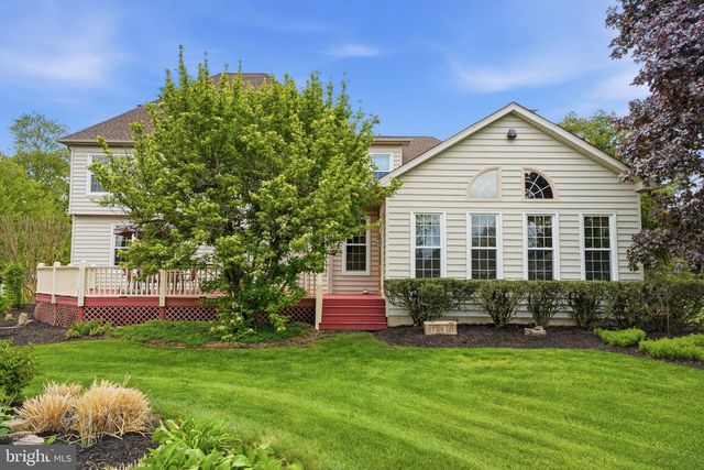 25 ALEXANDERS CT, Newtown, PA 18940