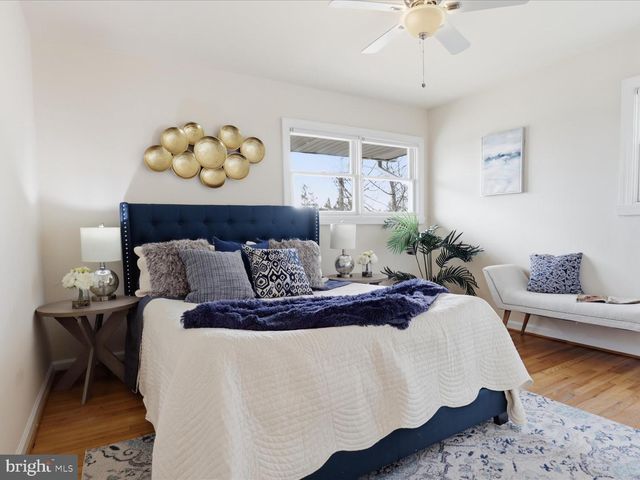 3955 TANEY AVE, Alexandria, VA 22304