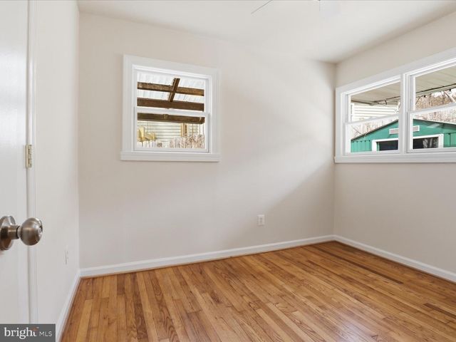 3955 TANEY AVE, Alexandria, VA 22304