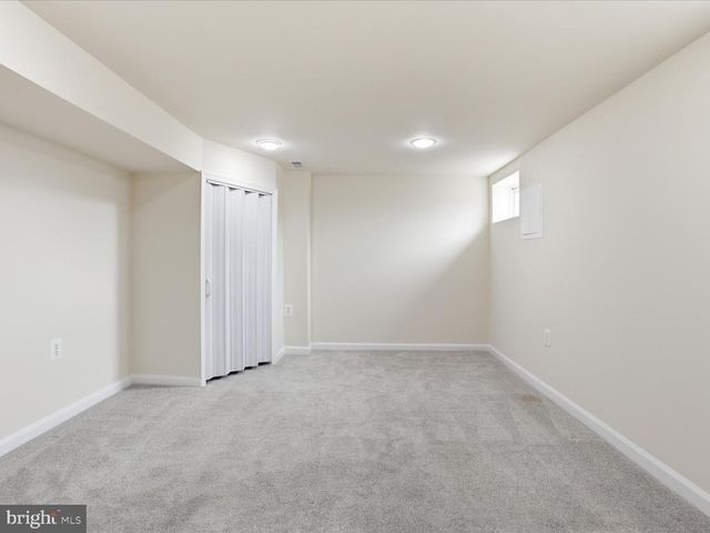 3955 TANEY AVE, Alexandria, VA 22304