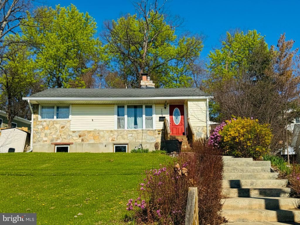 3955 TANEY AVE, Alexandria, VA 22304