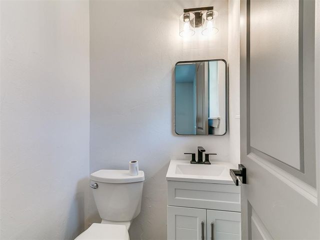 3037 SW 65th Place, Oklahoma City, OK 73159