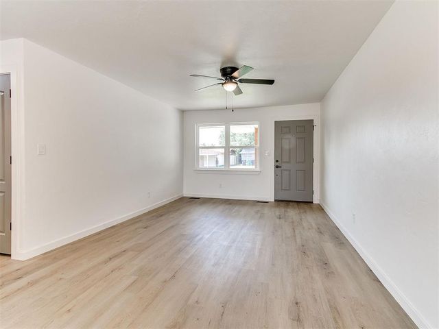 3037 SW 65th Place, Oklahoma City, OK 73159
