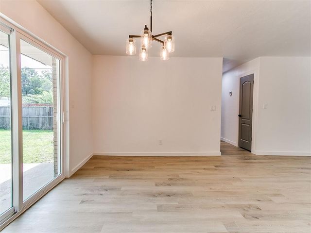 3037 SW 65th Place, Oklahoma City, OK 73159