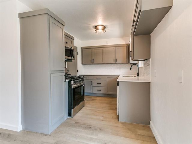 3037 SW 65th Place, Oklahoma City, OK 73159