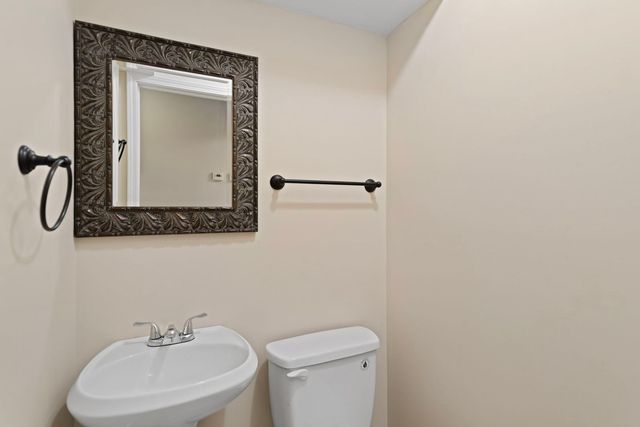 2011 Georgetown Lane, Waukegan, IL 60085