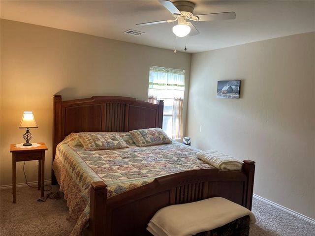1904 Twisted Oak Court, Shawnee, OK 74804