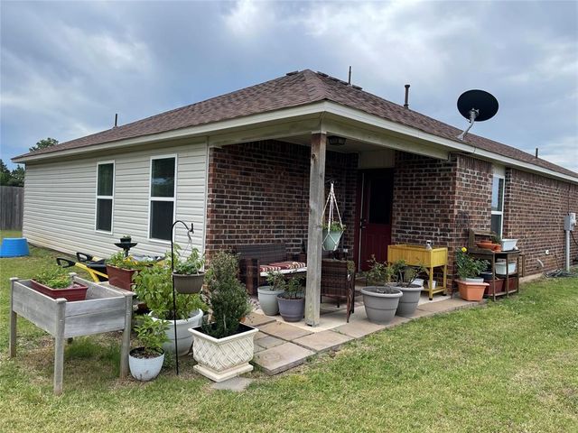 1904 Twisted Oak Court, Shawnee, OK 74804