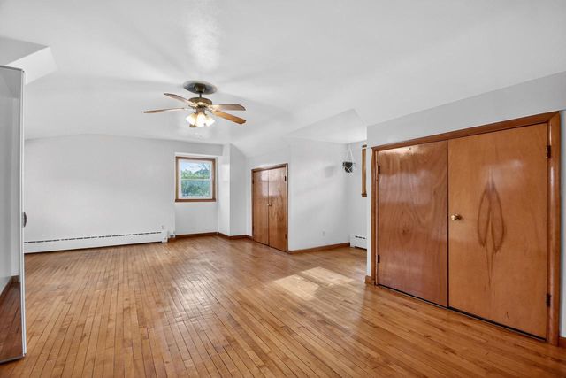 4076 N 90th STREET, Milwaukee, WI 53222