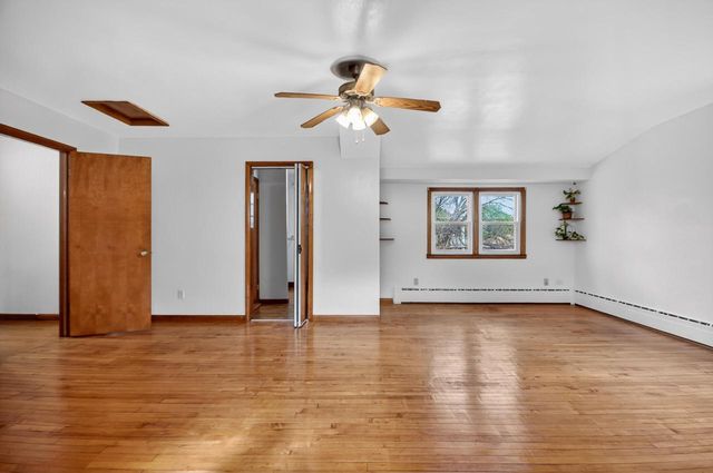 4076 N 90th STREET, Milwaukee, WI 53222