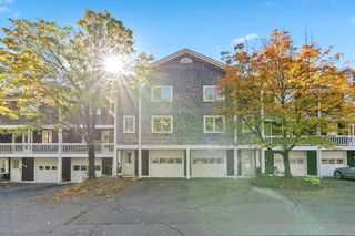 116 Songbird Lane 116, Farmington, CT 06032