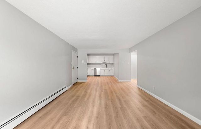 3 Pembroke Dr Unit 15, Derry, NH 03038