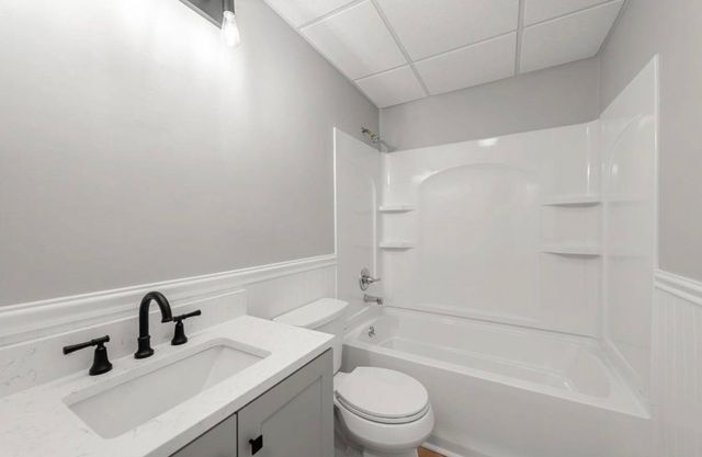 3 Pembroke Dr Unit 15, Derry, NH 03038