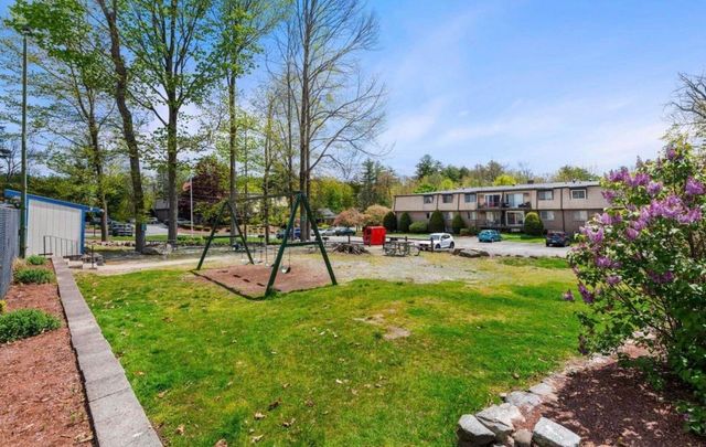 3 Pembroke Dr Unit 15, Derry, NH 03038